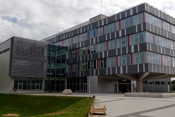 Výukové a výzkumné centrum Univerzity Karlovy v Hradci Králové